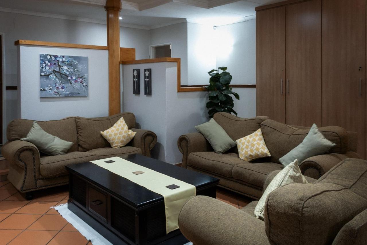 Park Living Guesthouse 布隆方丹 外观 照片